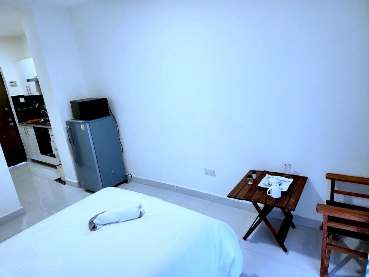Cozy With Balcony 15min From Jkia And Sgr Apartment *