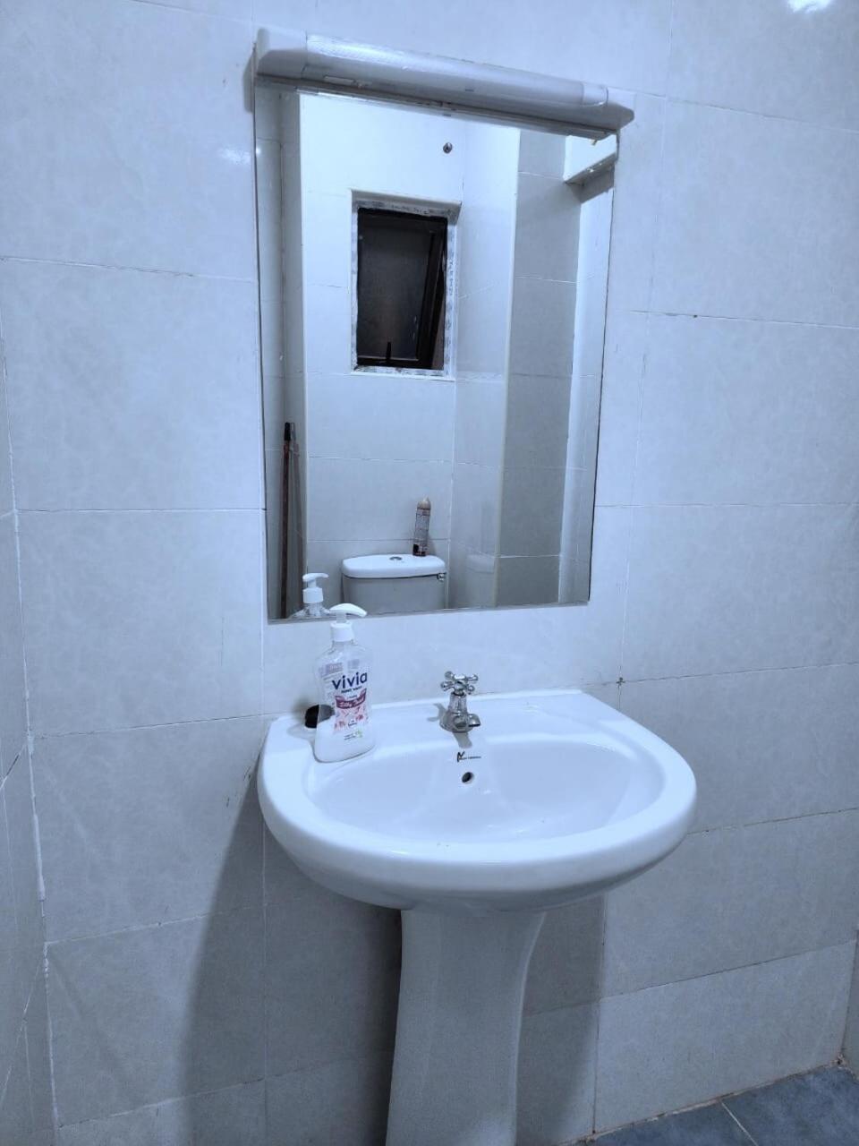 Cozy With Balcony 15min From Jkia And Sgr * Nairobi