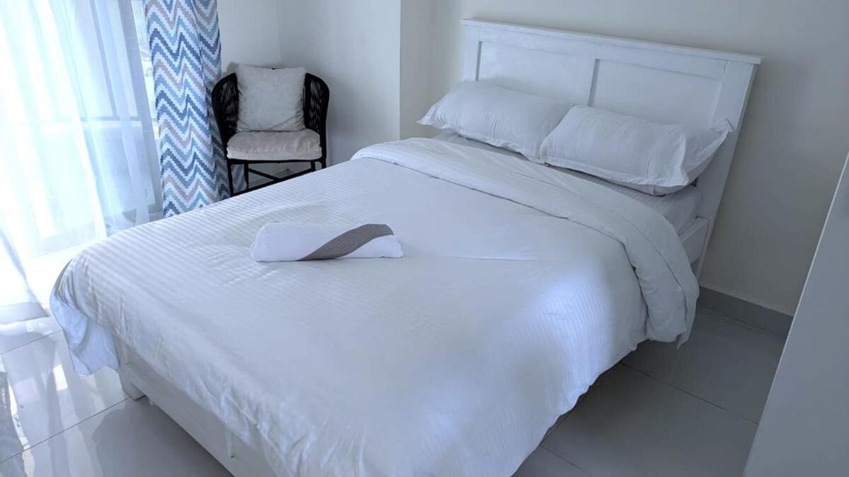 Cozy With Balcony 15min From Jkia And Sgr Apartment Nairobi
