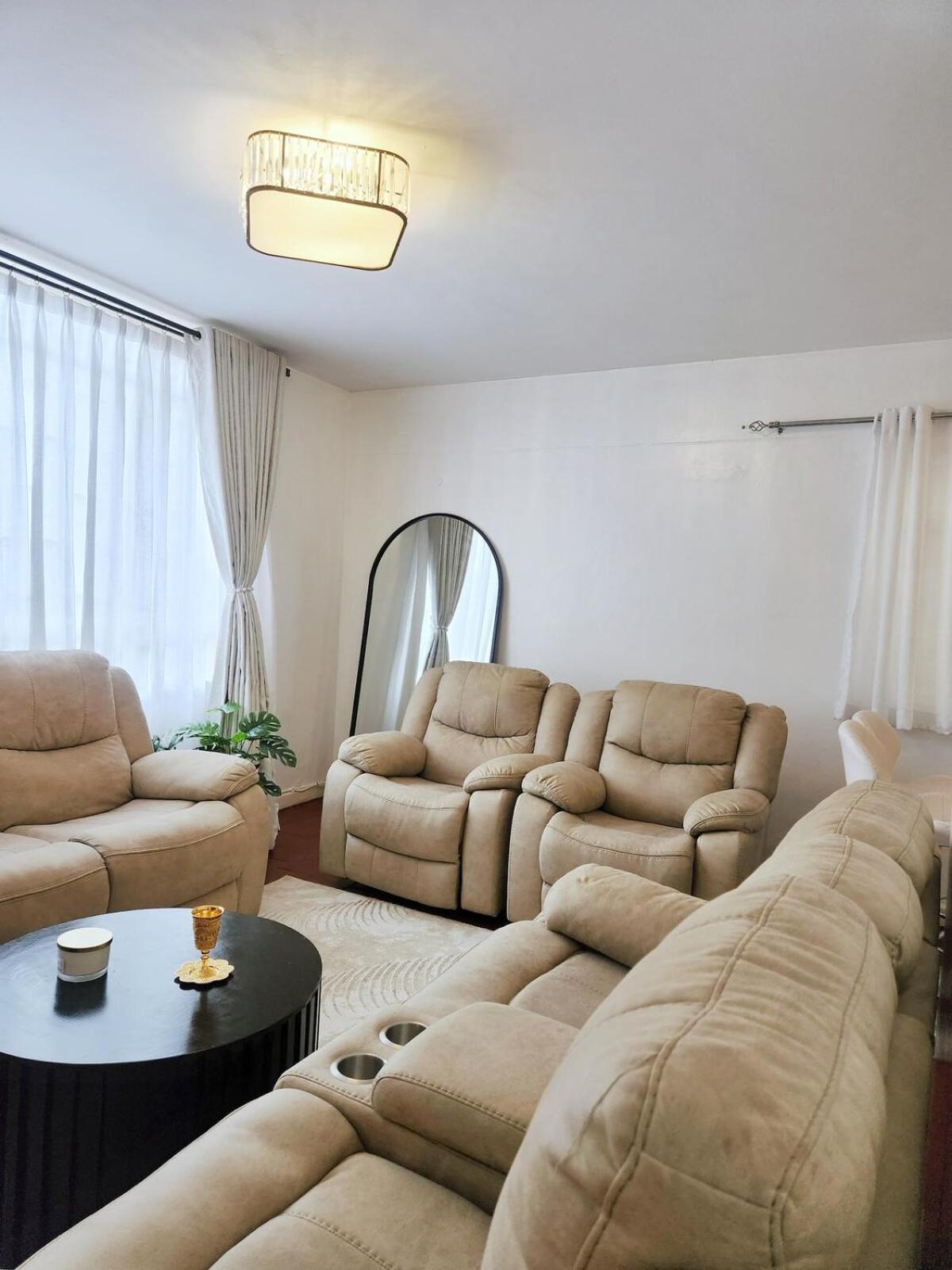 Prime Location On East Raphta Rd Apartment