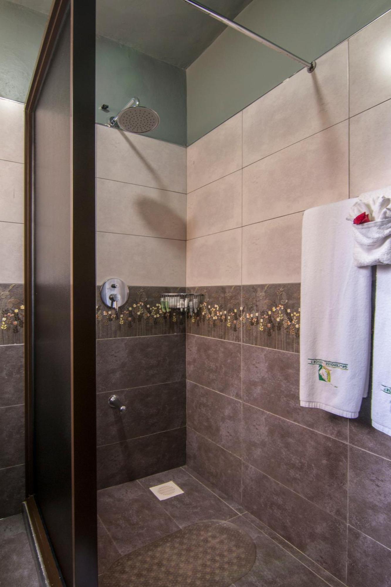 Modern & Comfortable In Kilimani * Nairobi