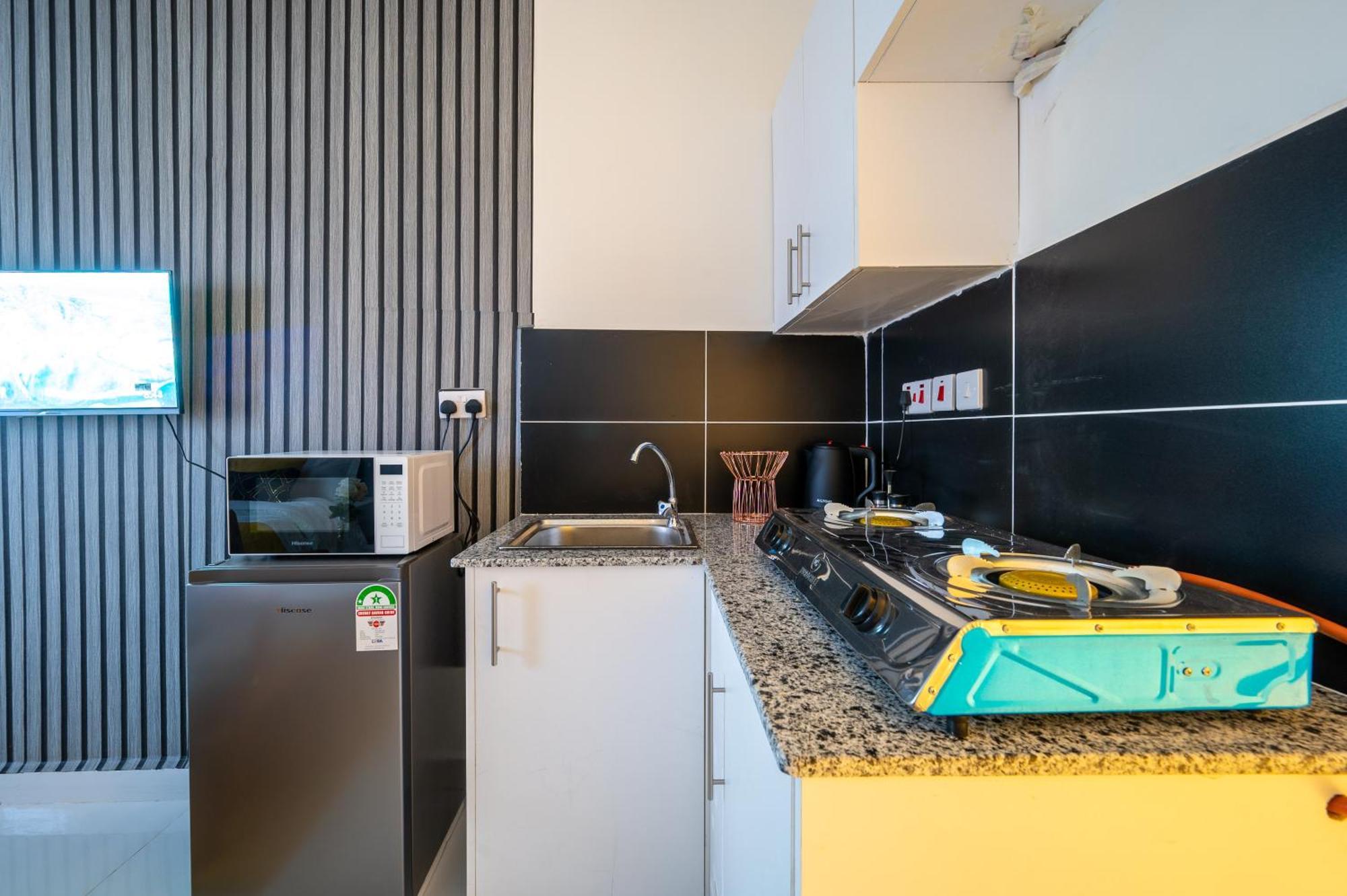 Modern Posh At Luxore