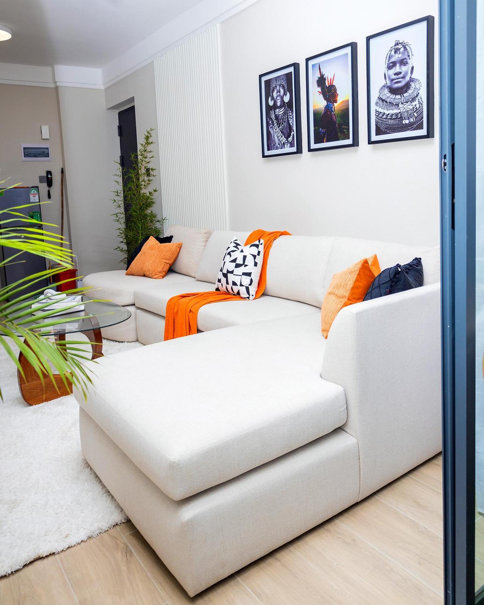 Cozy Modern One Bedrooapt Balcony * Nairobi