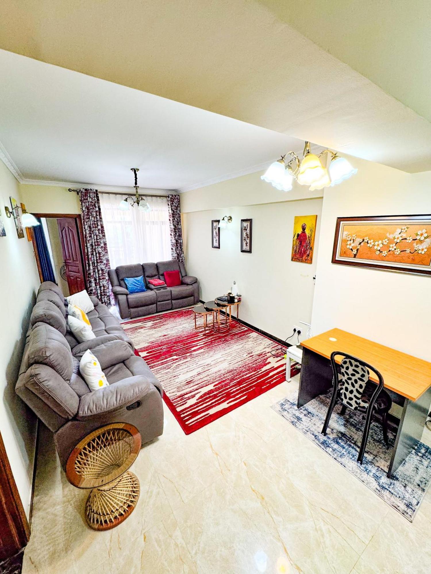 Apartment Cozy In Kilimani Close To Yaya Center Nairobi