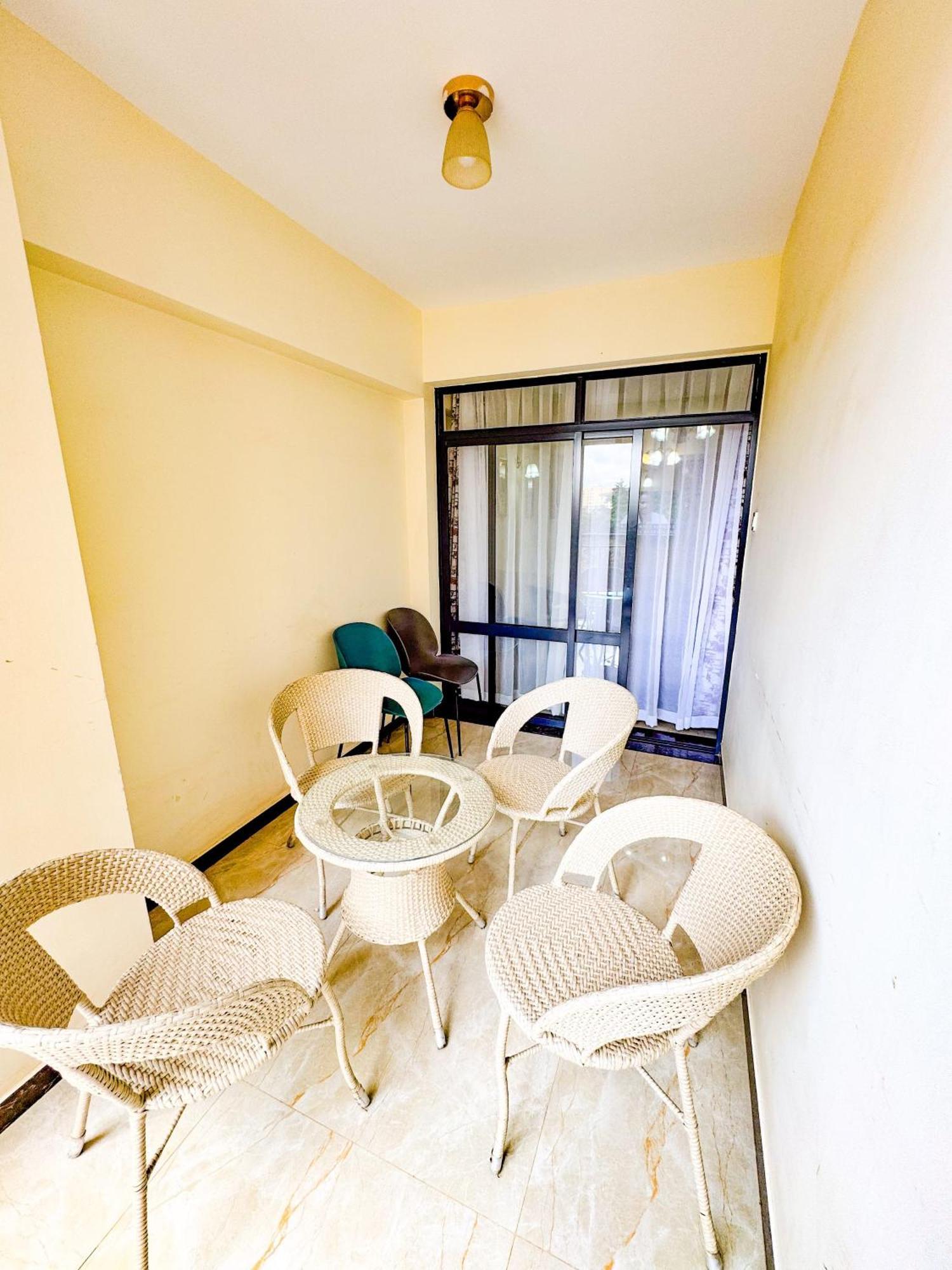 Cozy In Kilimani Close To Yaya Center * Nairobi