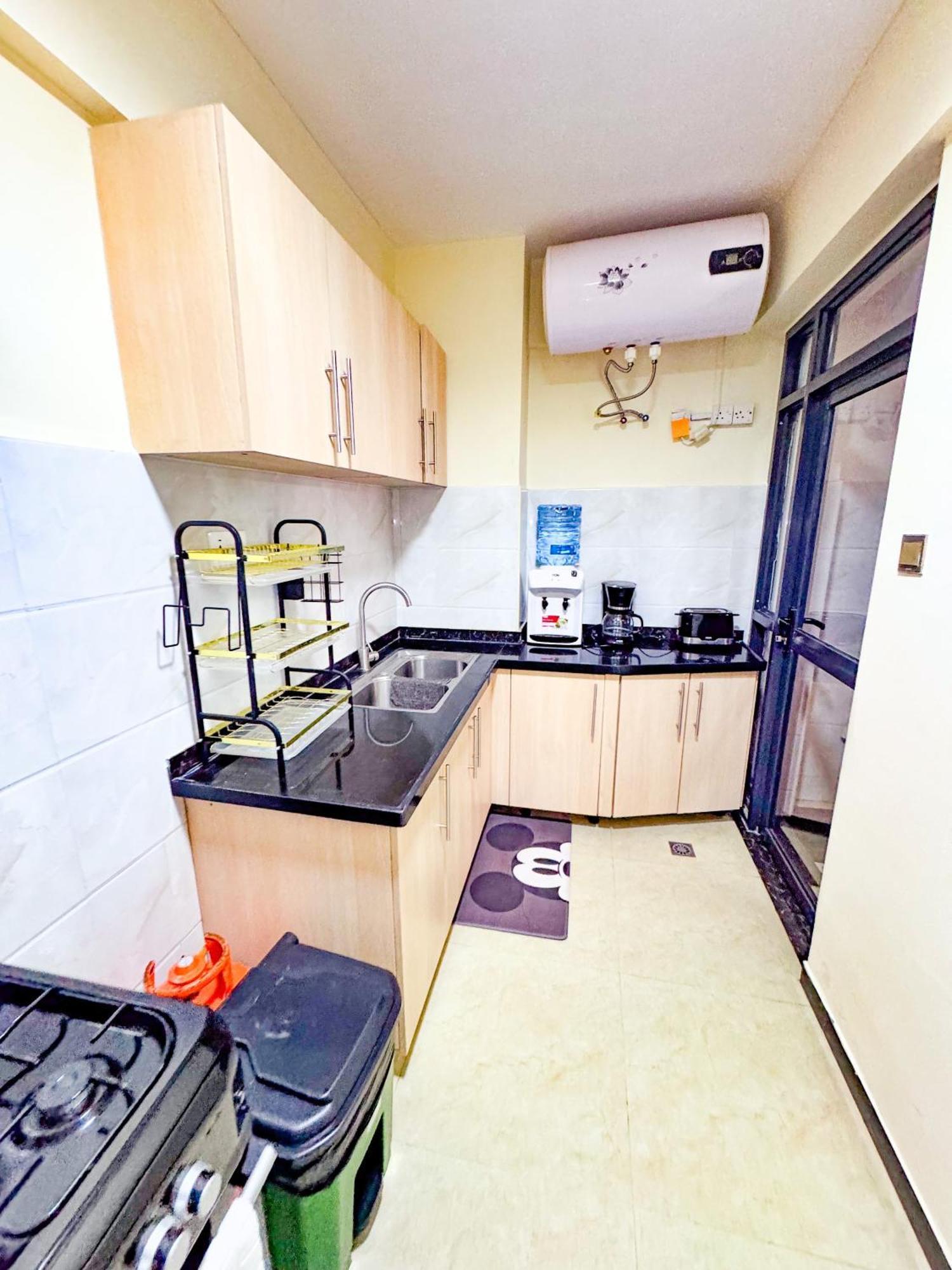 Cozy In Kilimani Close To Yaya Center