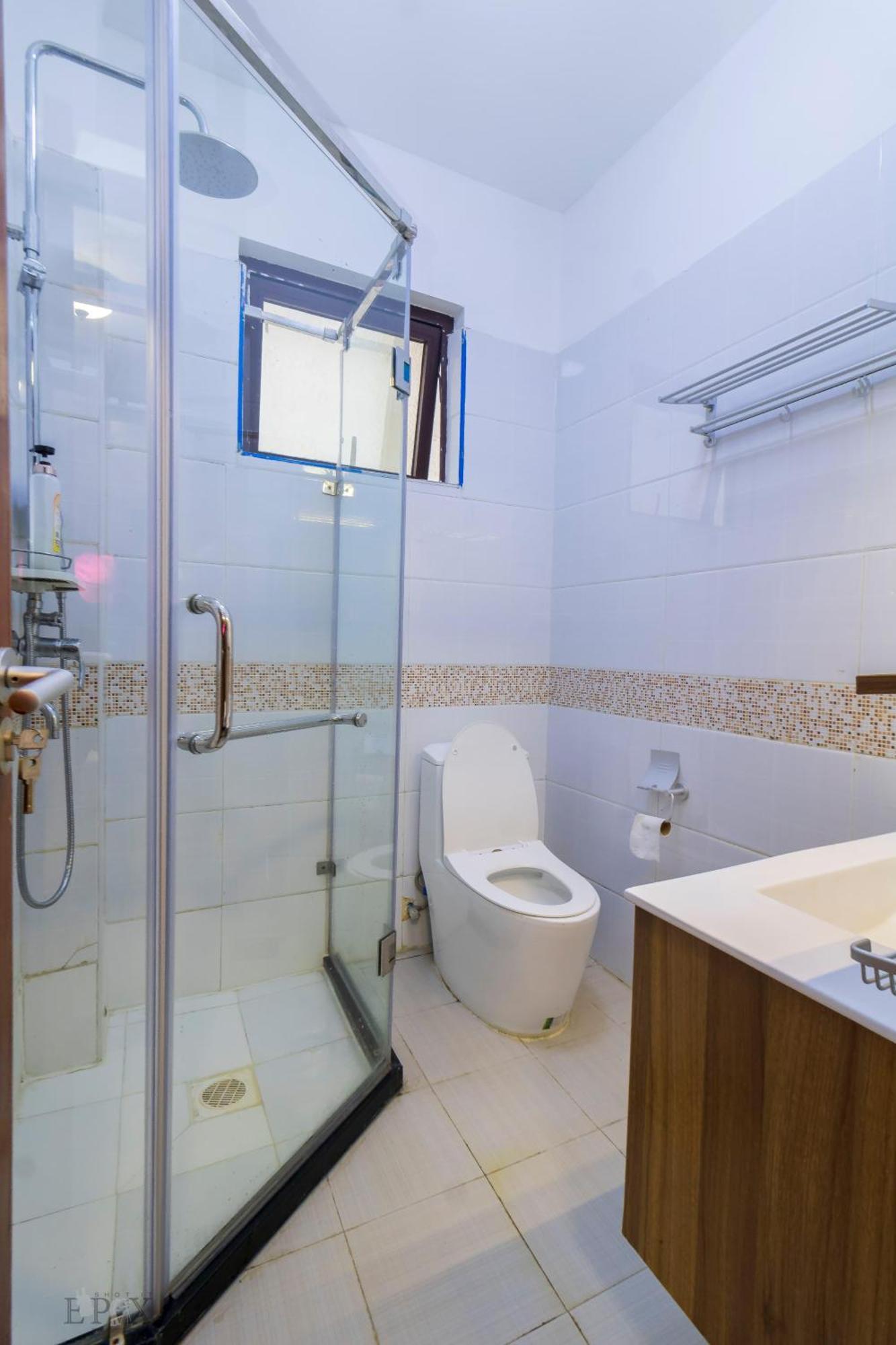 Luxurious Two Bedroom With Well Equipped Gym ,heated Swimming Pool, Ample Parking Space And A Relaxing Rooftop With Amazing Views Apartment Nairobi