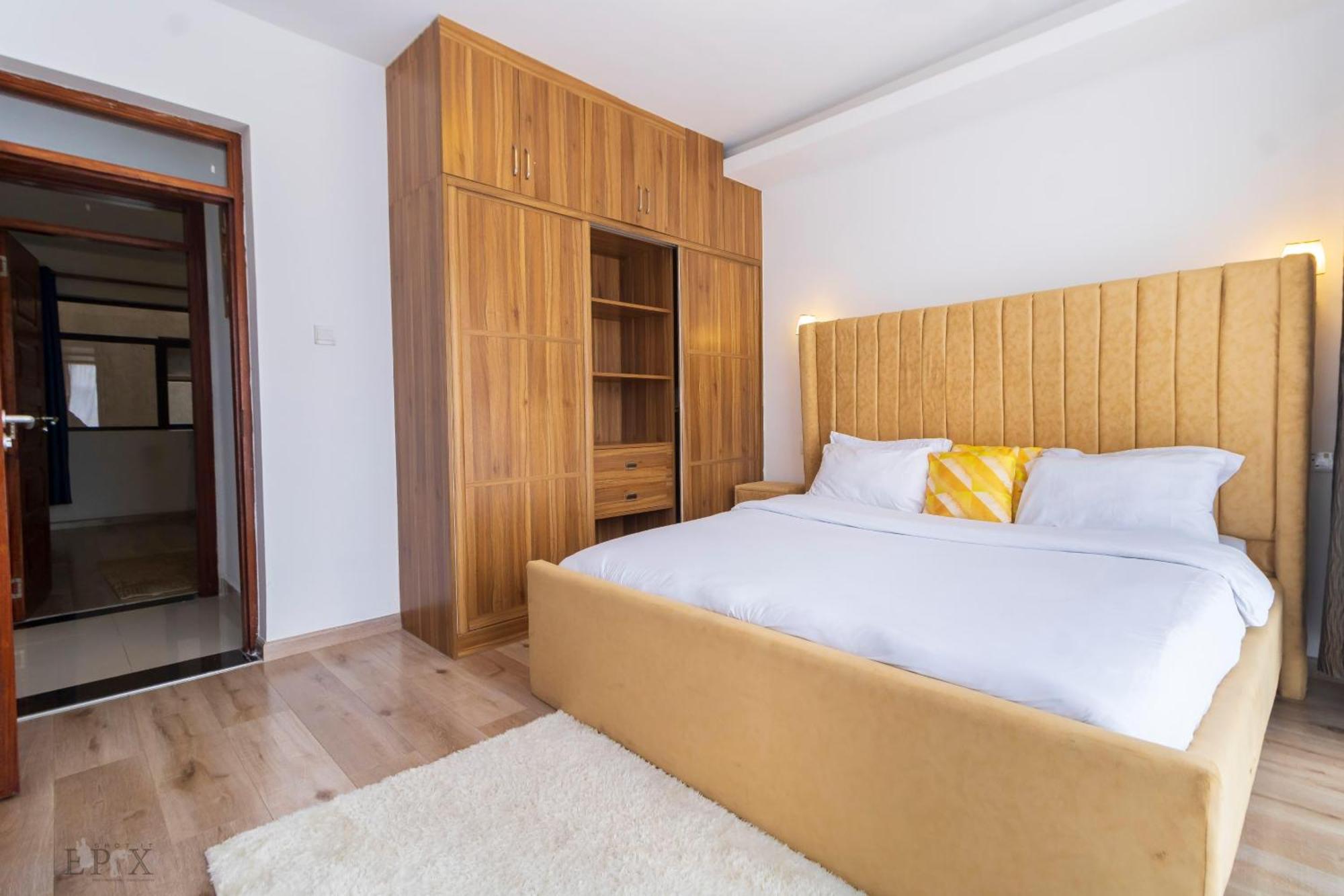 Luxurious Two Bedroom With Well Equipped Gym ,heated Swimming Pool, Ample Parking Space And A Relaxing Rooftop With Amazing Views Apartment