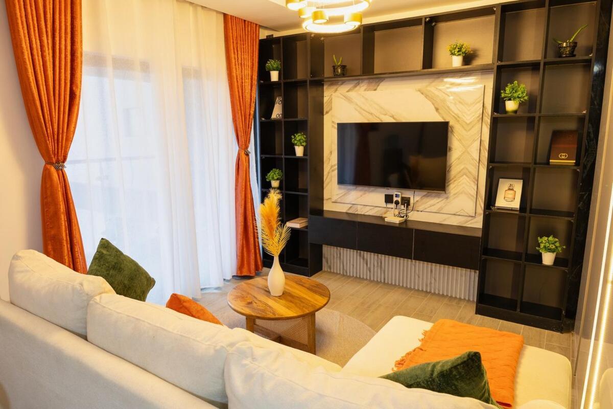 Executive 1br At Grand Premier In Lavington Apartment