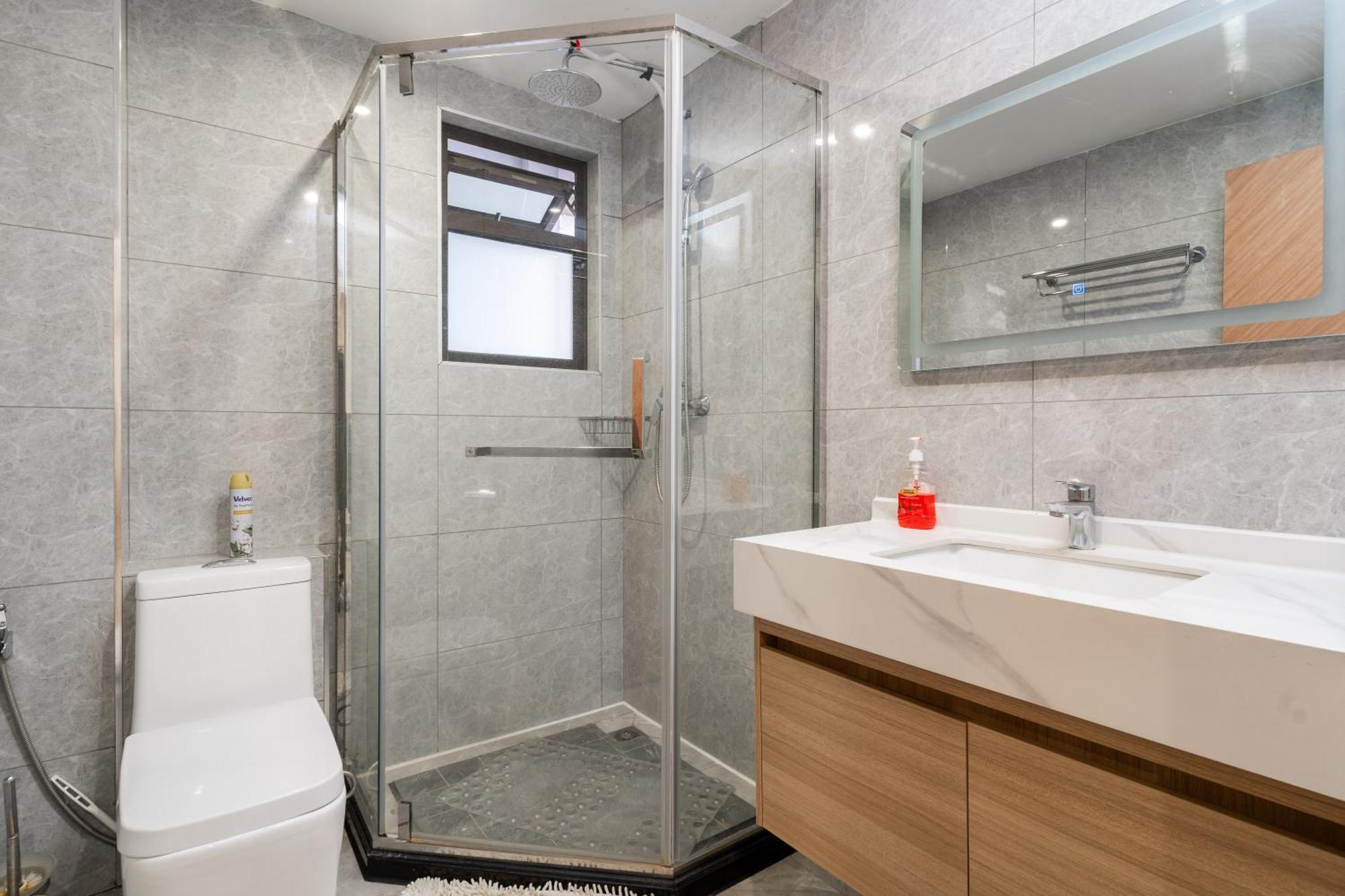Apartment Stylish 2bdr At 108 Riverside