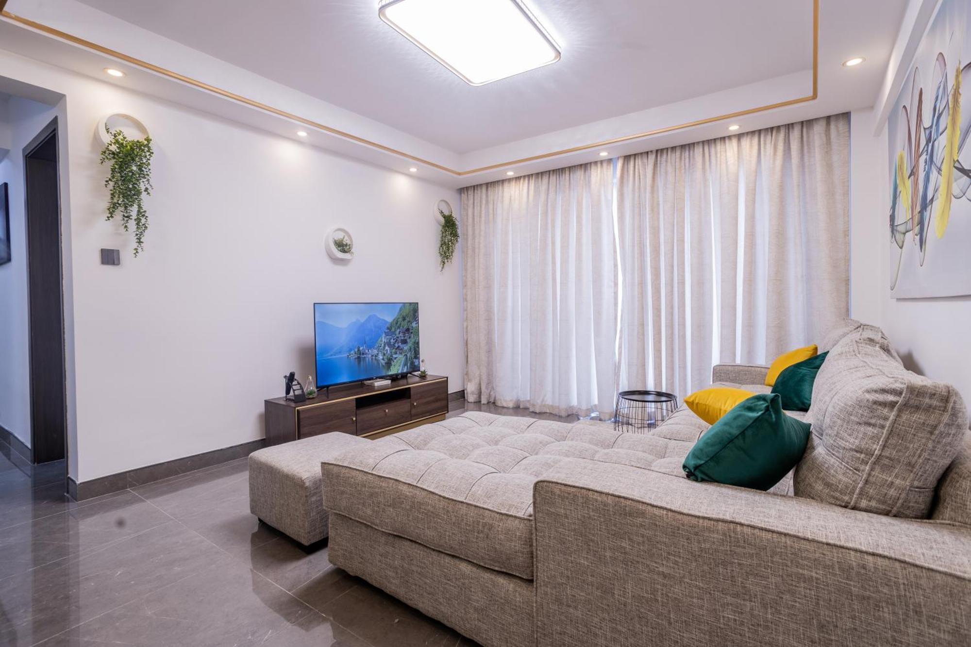 Apartment Sky High Luxe - Elegant 2br With Views