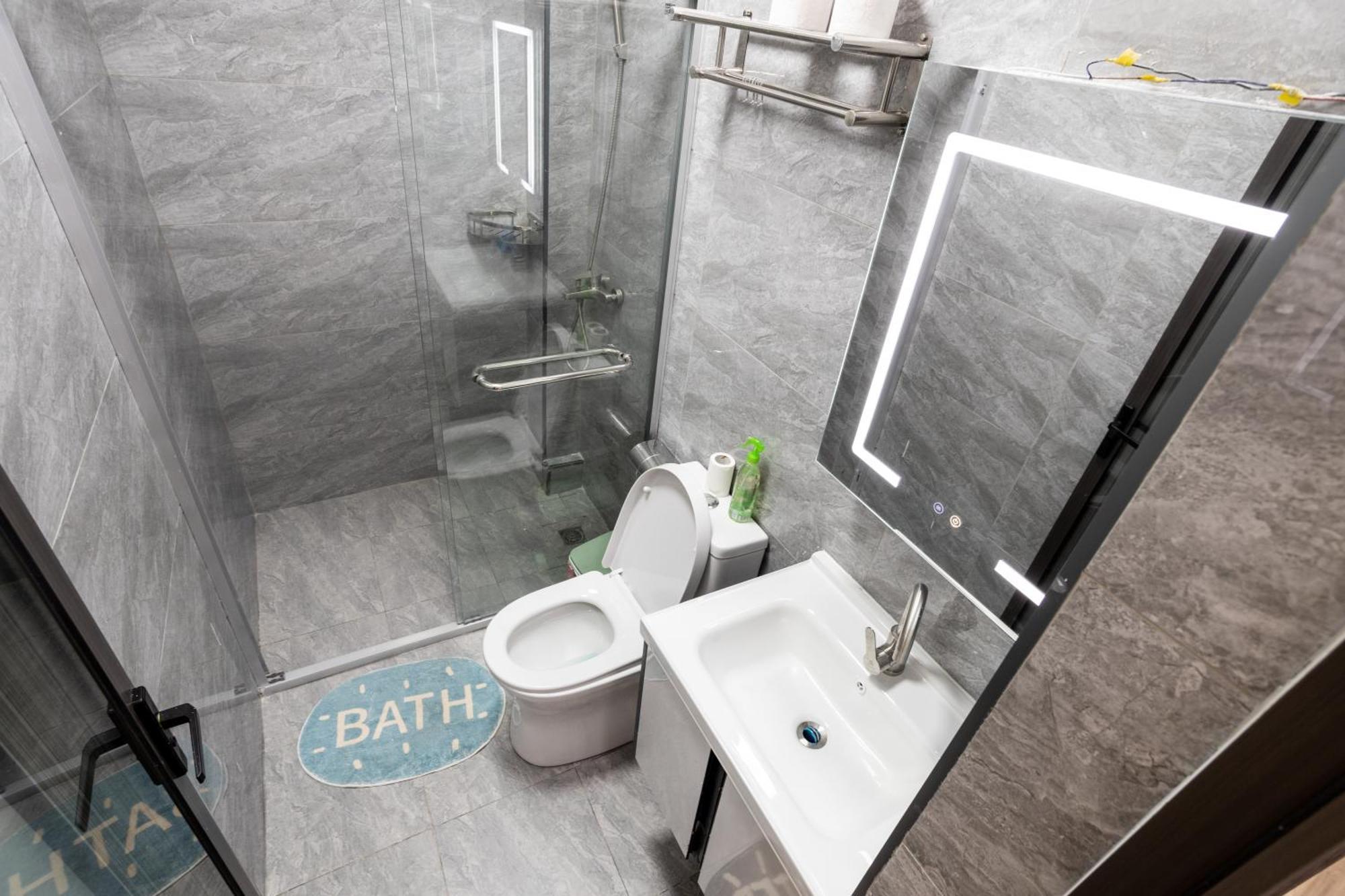 Sky High Luxe - Elegant 2br With Views Apartment