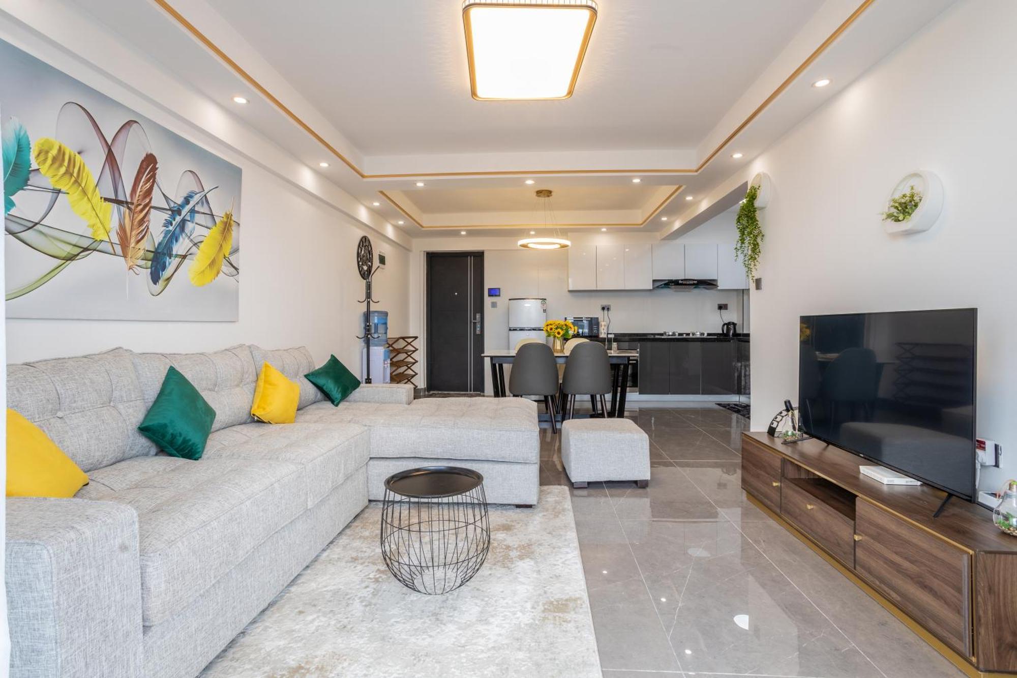 Sky High Luxe - Elegant 2br With Views Apartment *