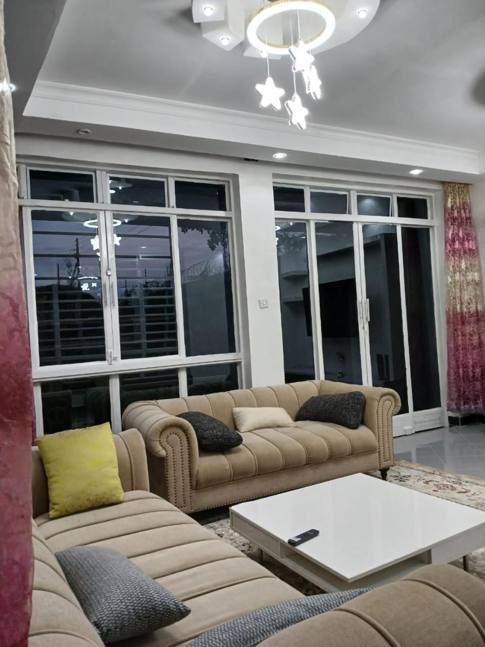 Lux Utawala Family House * Nairobi