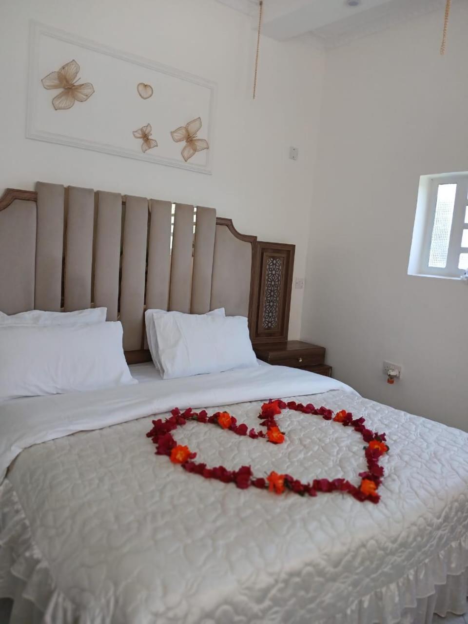 Lux Utawala Family House Holiday home