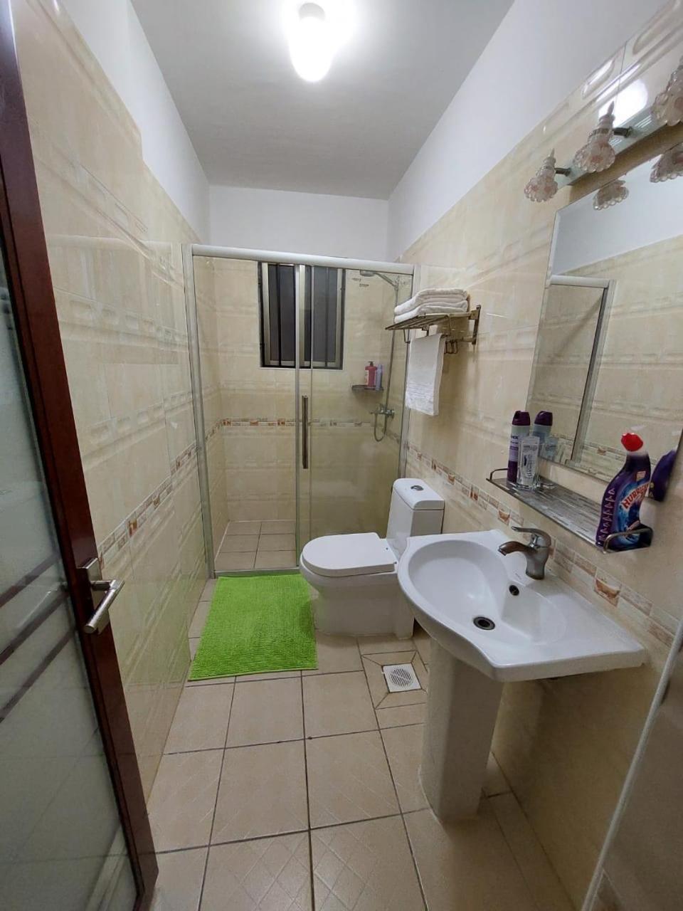 Lux Sapphire Court Apartment *