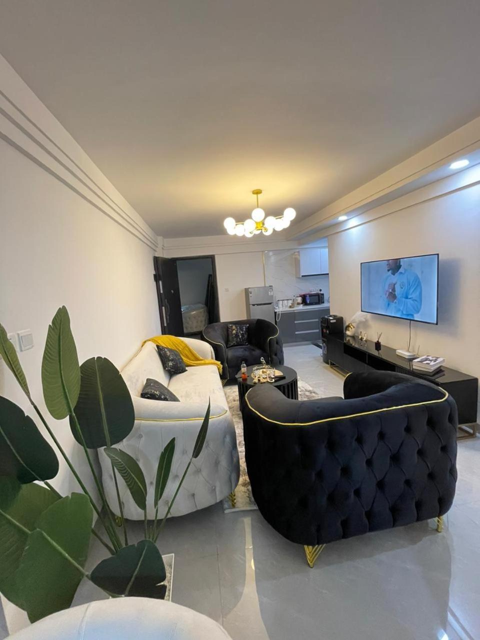 Gold Park 3 Bedroom Apartment *