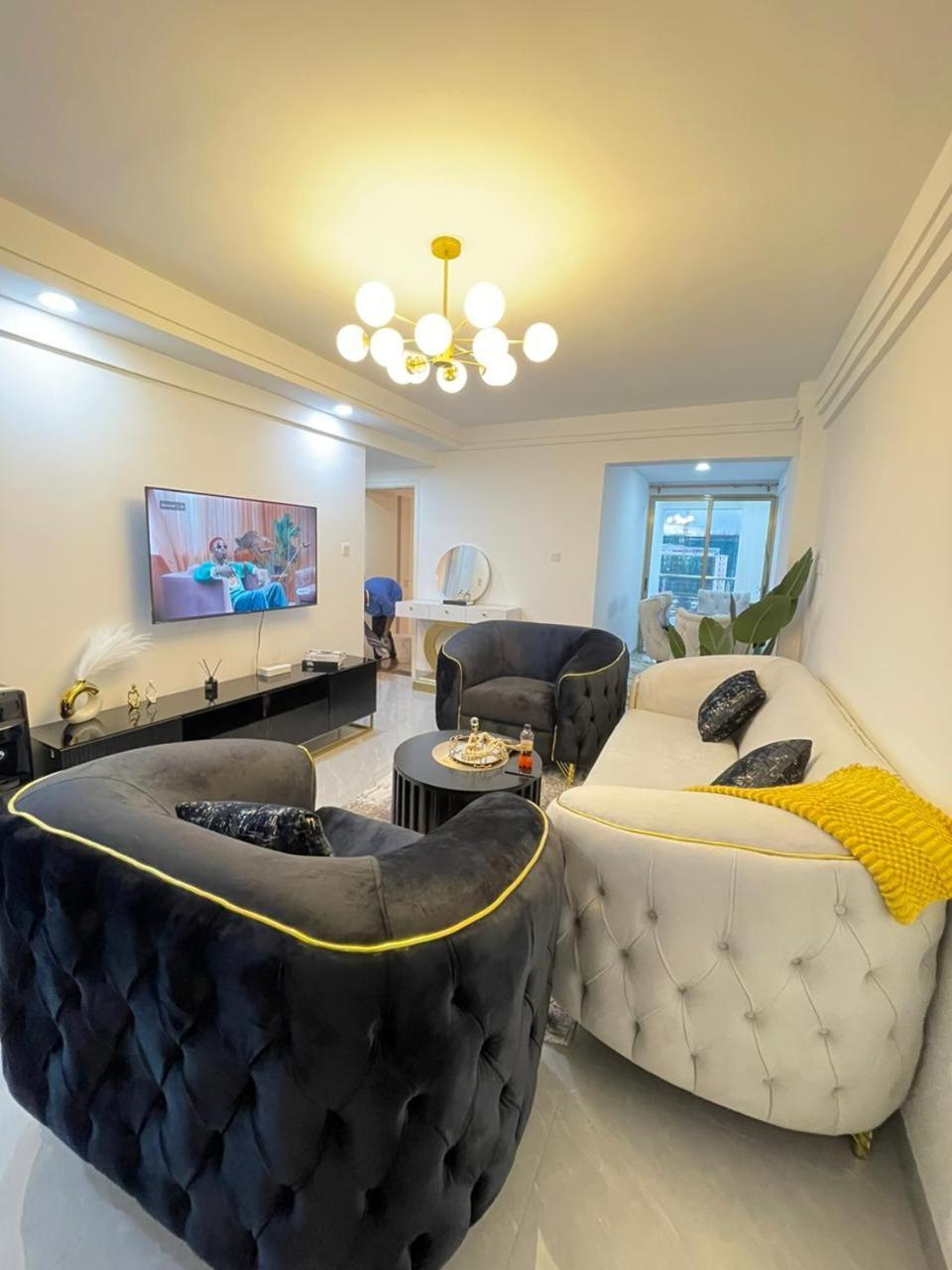 Apartment Gold Park 3 Bedroom *