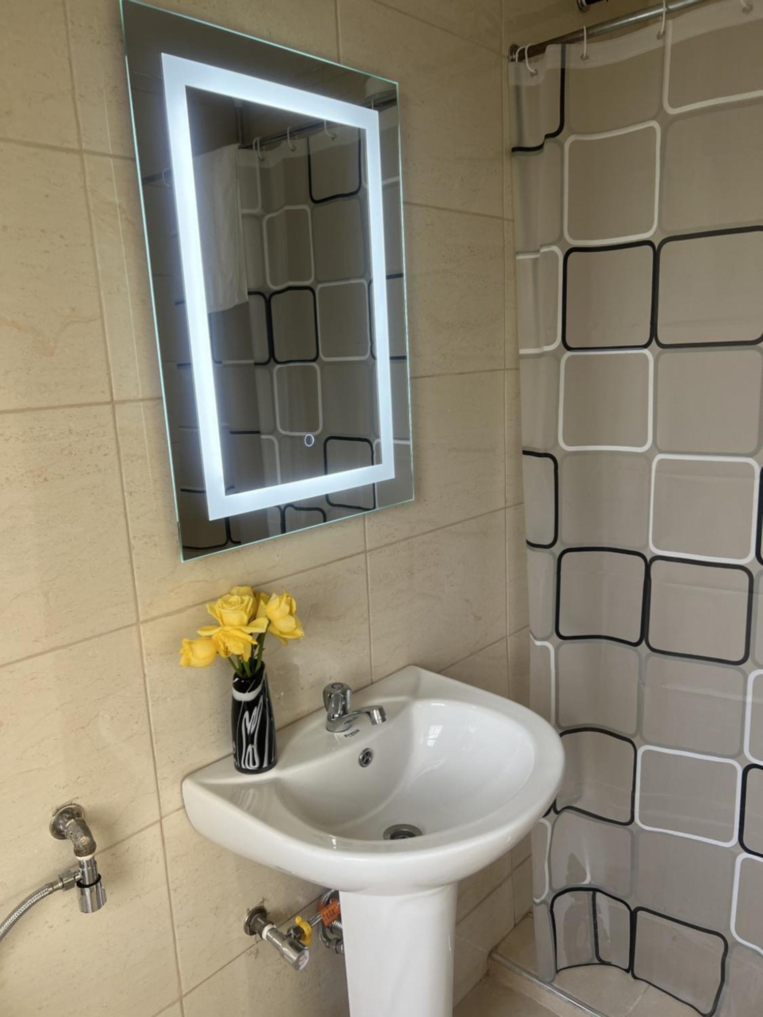 Apartment Deluxe 15 Min To Jkia, 30min To Cbd *