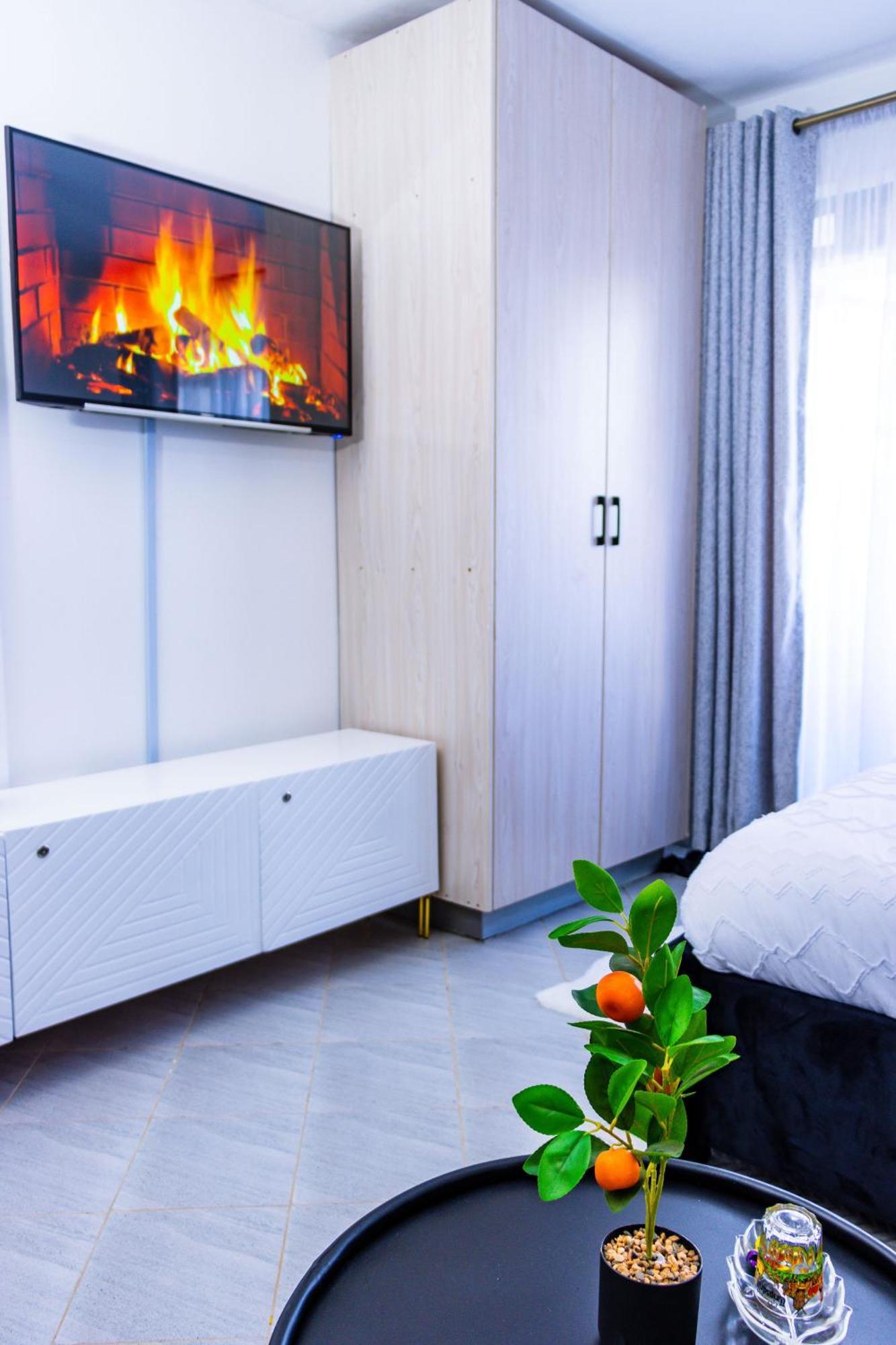 Studio, Waiyaki Way
