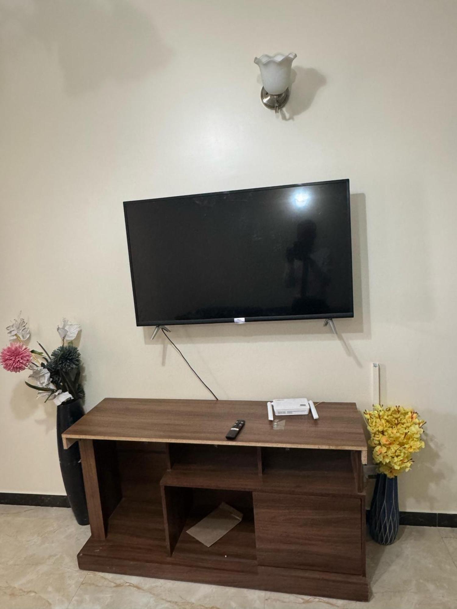 D Denis Garden Apartment *