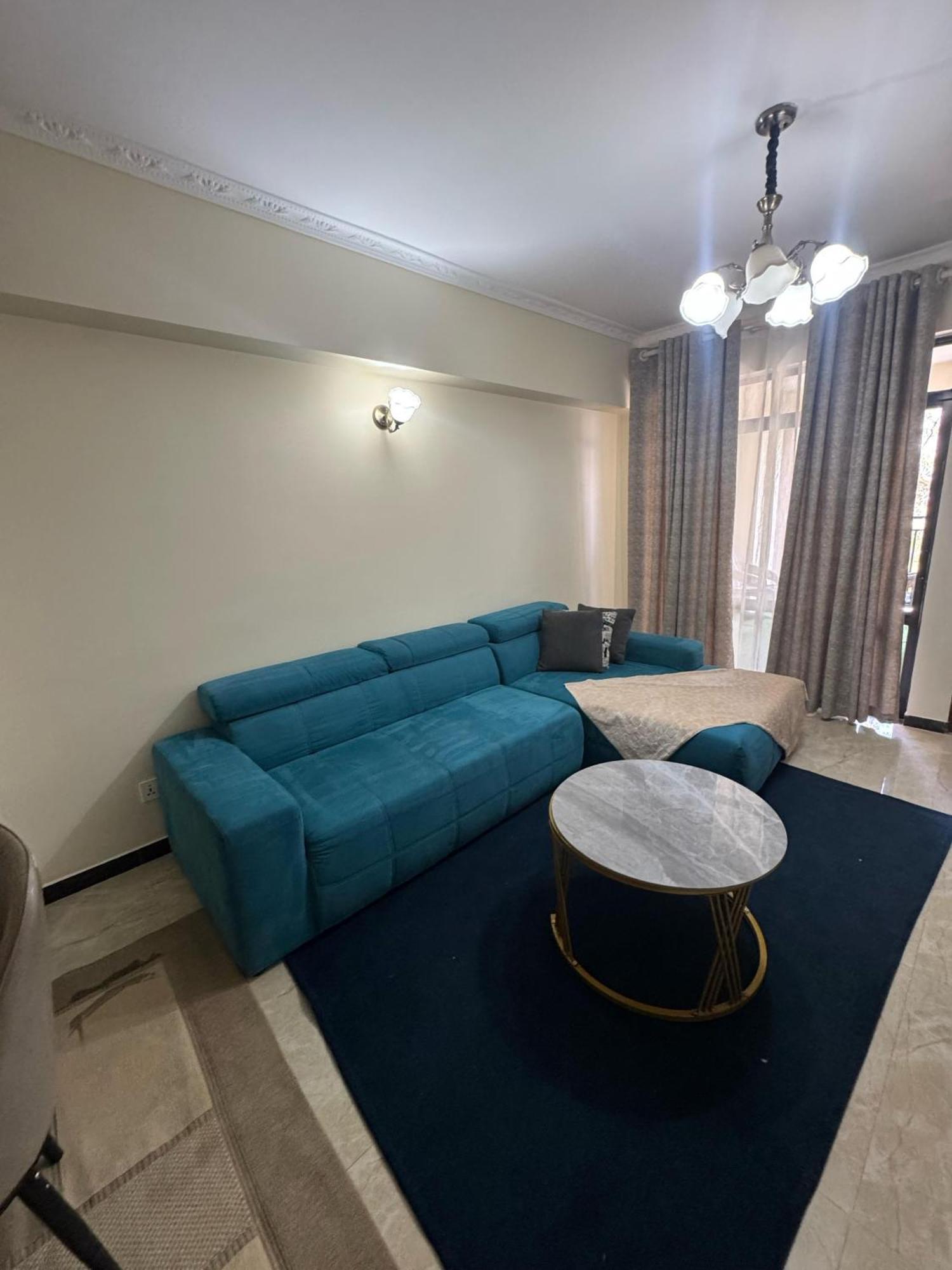 D Denis Garden Apartment