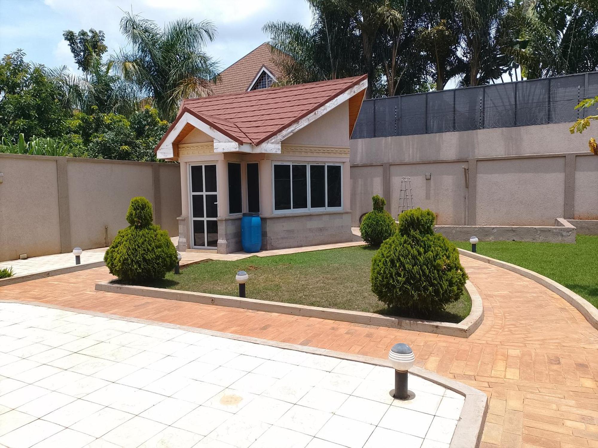 Countryside Villas, Muthaiga Apartment