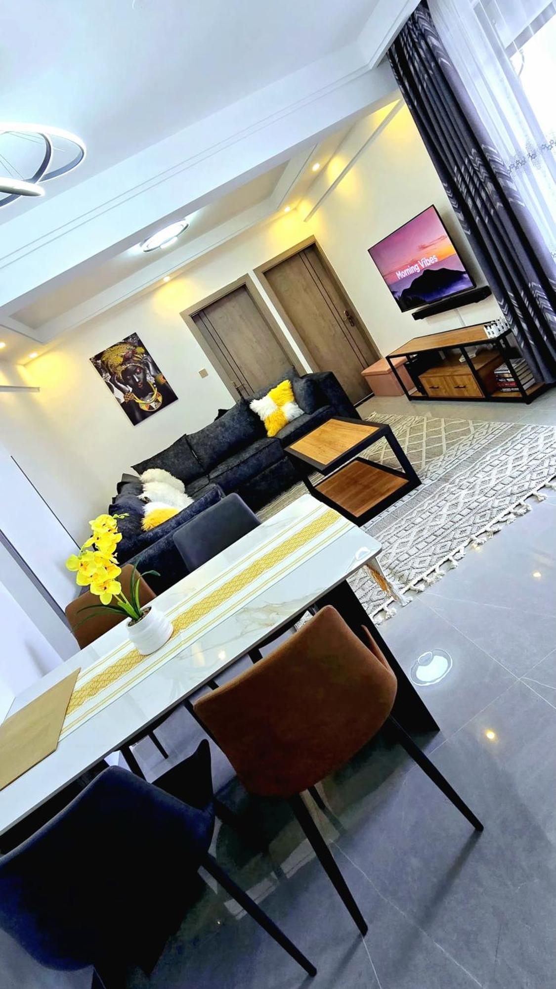 Apartment A Contemporary 2-bedroom Master Ensuite Unit - Kilimani