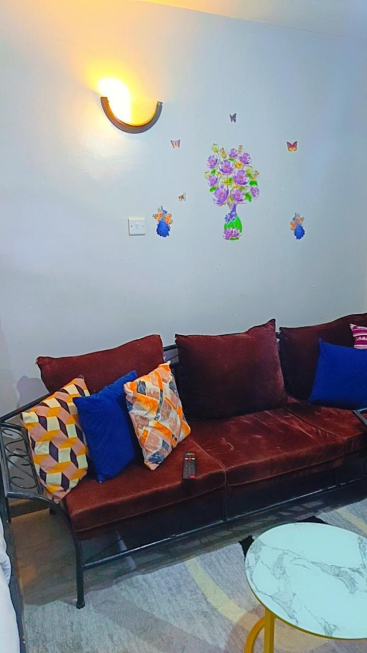 Rew 28 Apartment *