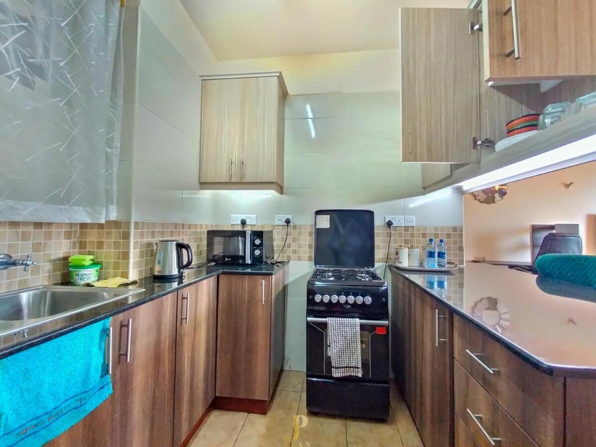 Westland Hub Fifth Apartment