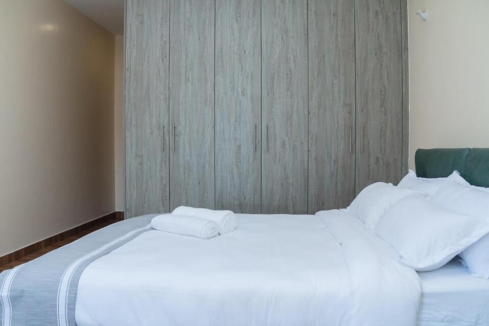 Stylish Overlooking A River * Nairobi