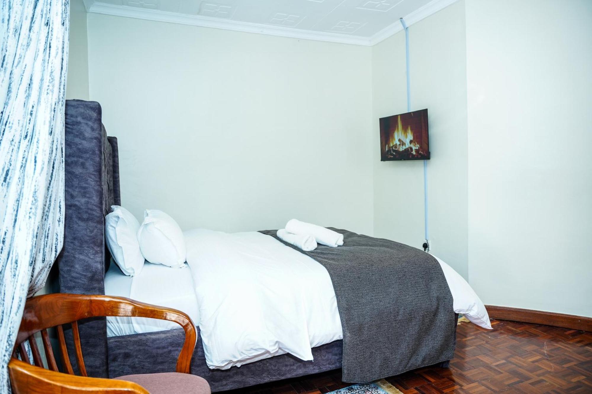 Bed & Breakfast Holiday Home *