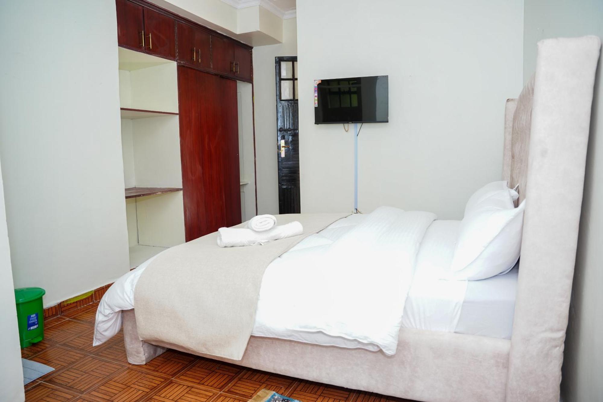 Bed & Breakfast Holiday Home *