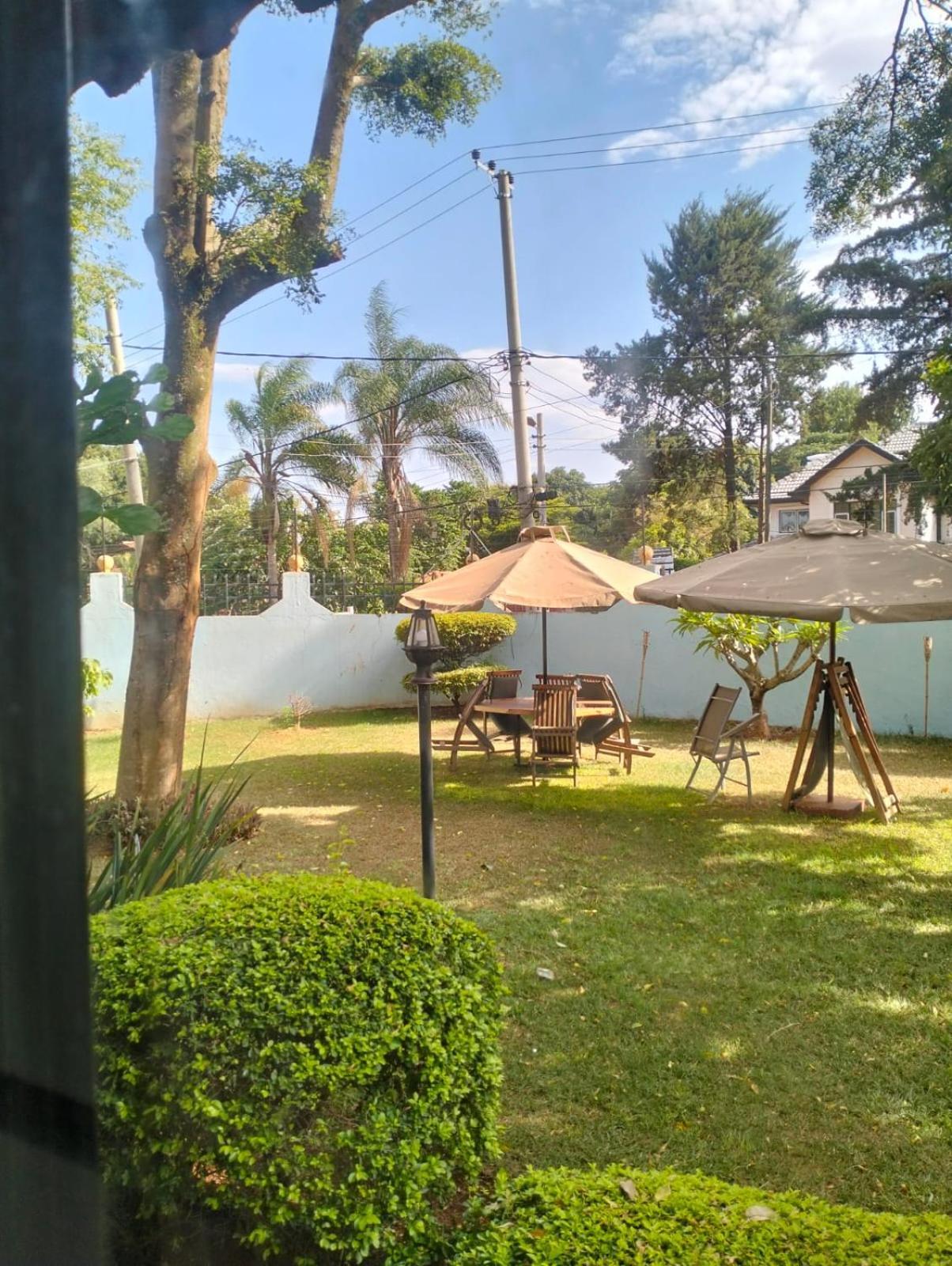 Bed & Breakfast Chez Joep - Corner Guestroom Nairobi