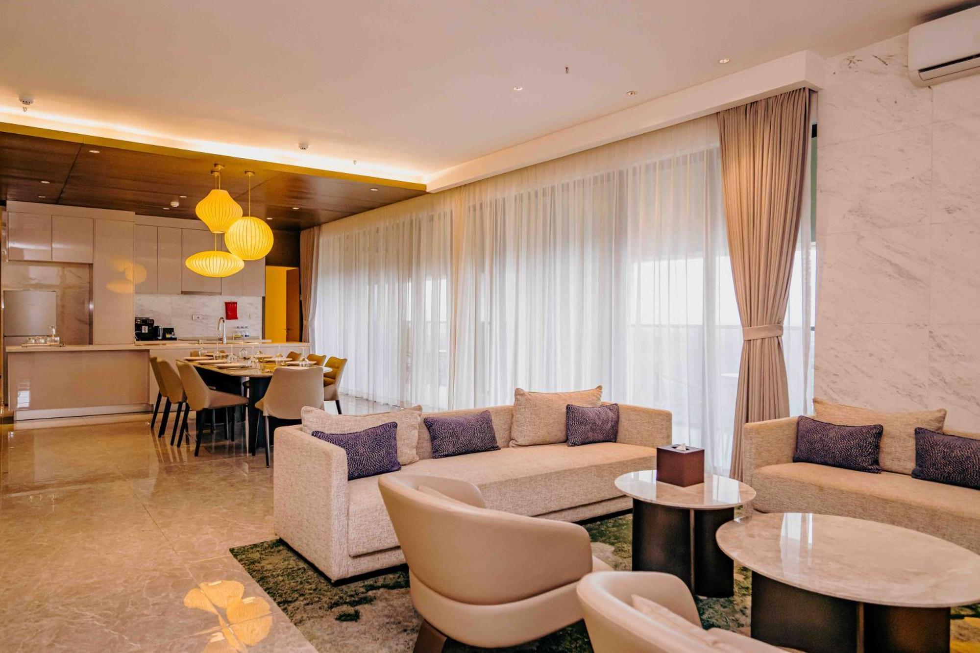 Pan Pacific Serviced 5*