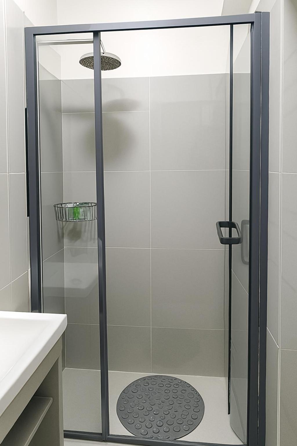 Azania 2br Homes Opposite Movenpick Apartment Nairobi