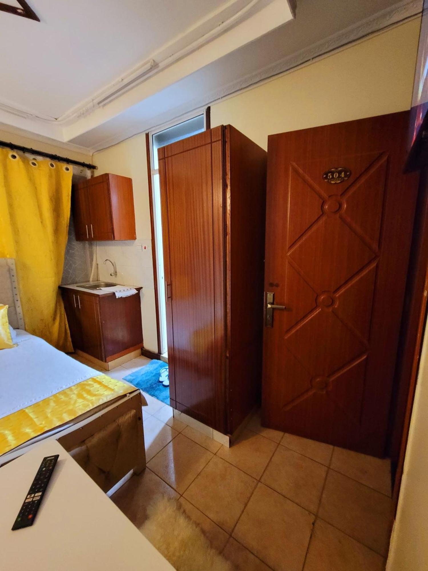 Hotel Almasi