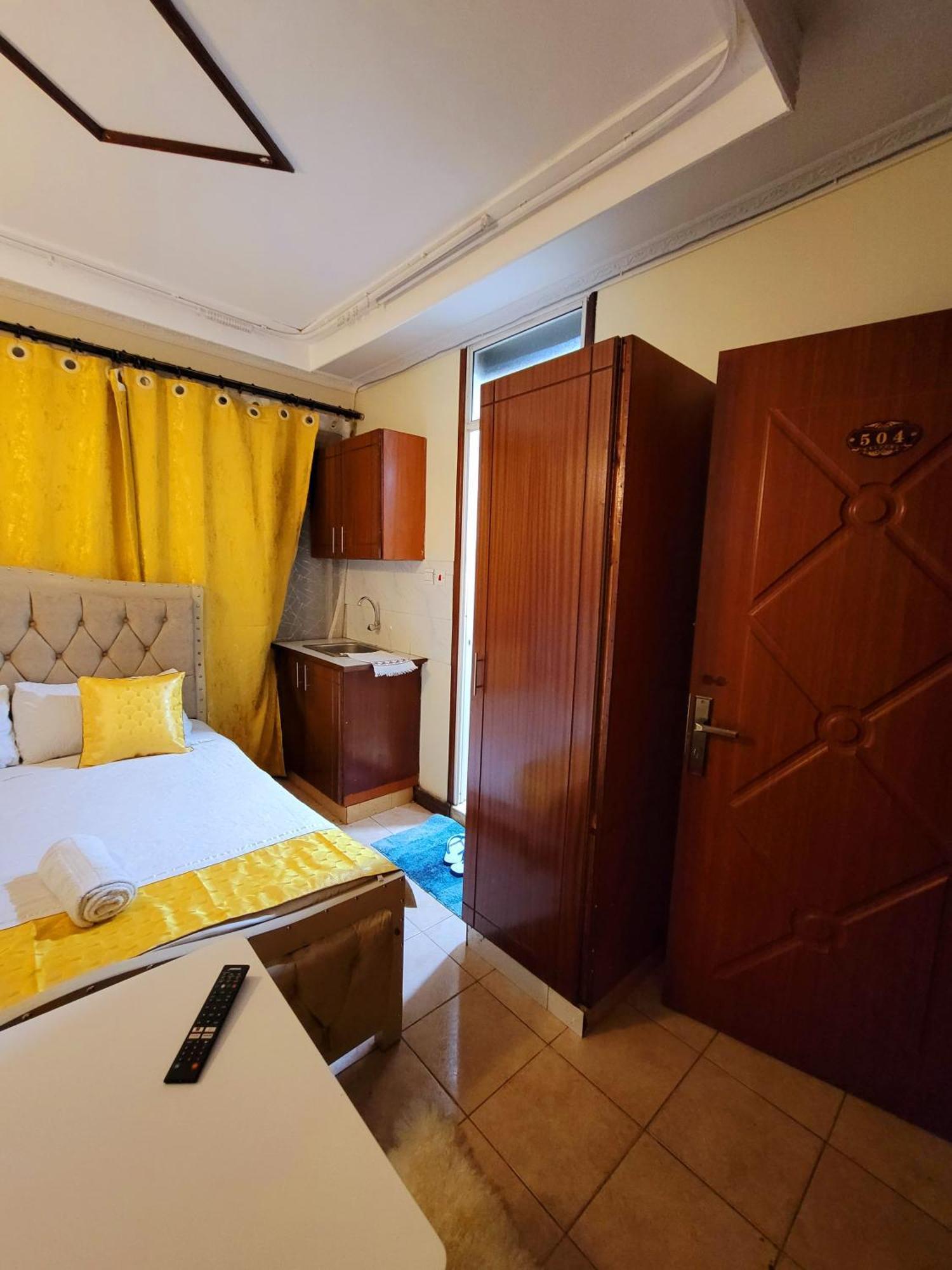 Hotel Almasi 3*