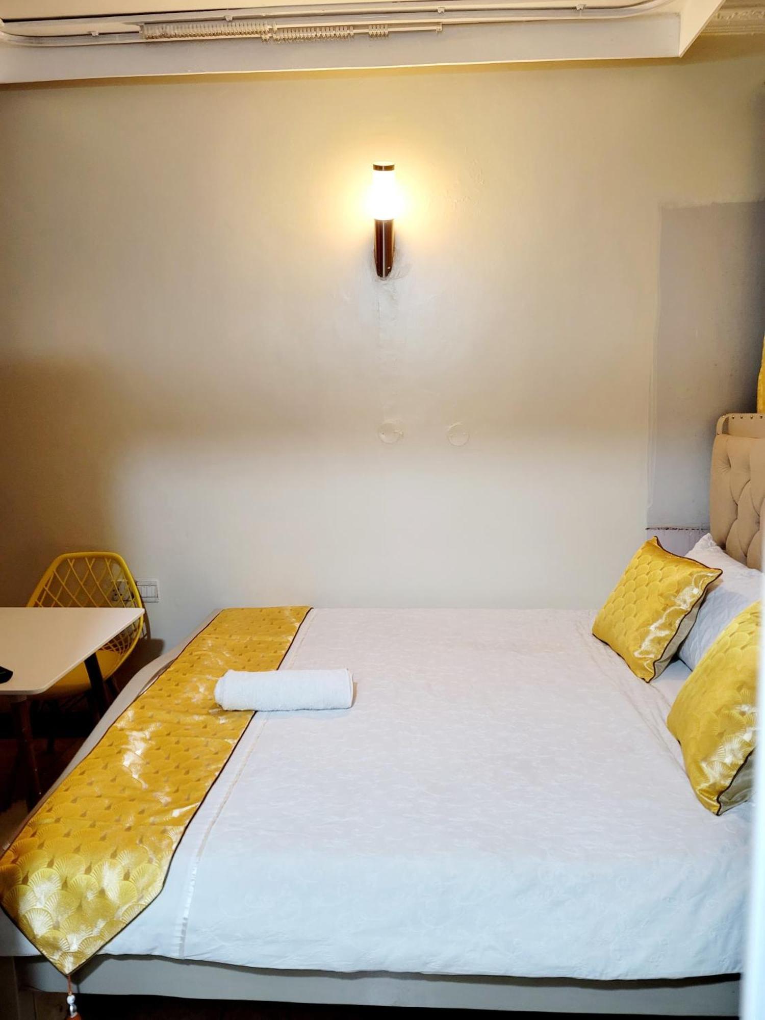 Almasi Hotel 3*