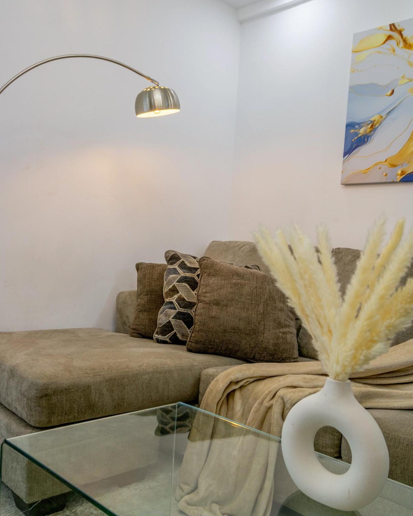 High-rise At Riverside Drive - Westlands Apartment *
