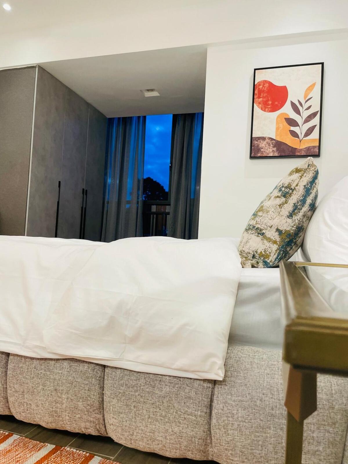 Cosy & Intimate In Riverside *