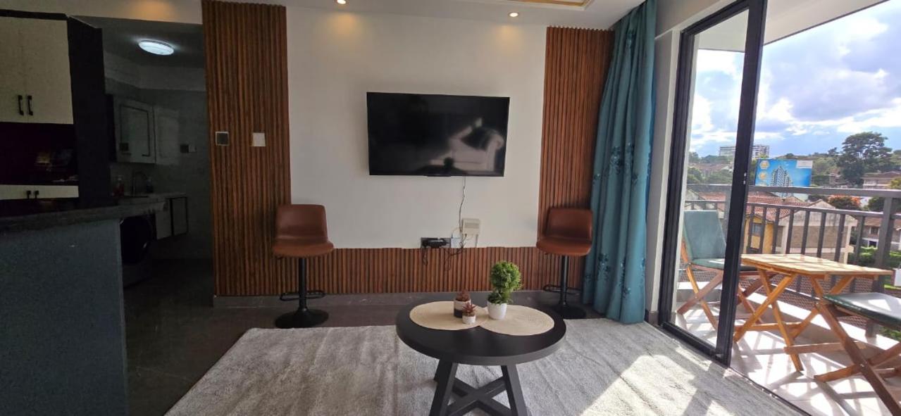 Oasis Kile- Modern 1-br, King Bed, Gym, Coffee Hse Apartment Nairobi