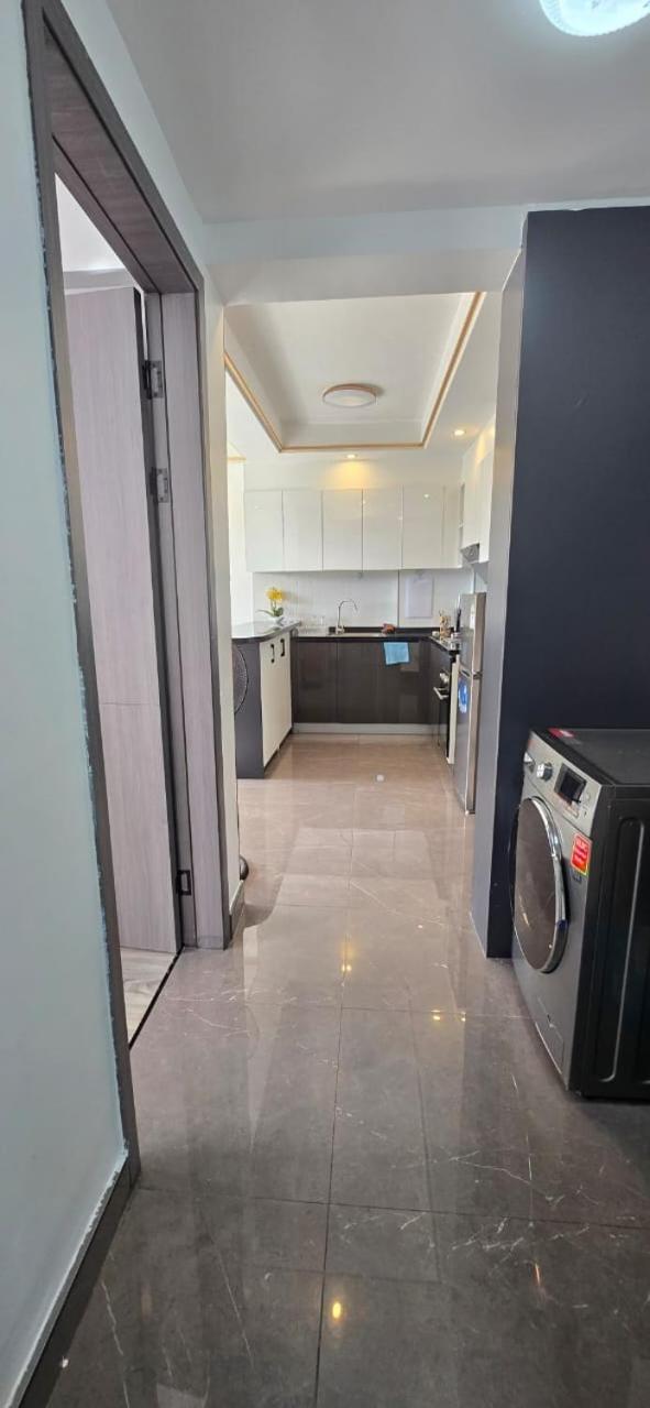 Oasis Kile- Modern 1-br, King Bed, Gym, Coffee Hse *