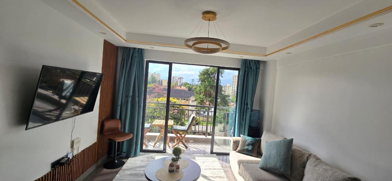 Apartment Oasis Kile- Modern 1-br, King Bed, Gym, Coffee Hse *