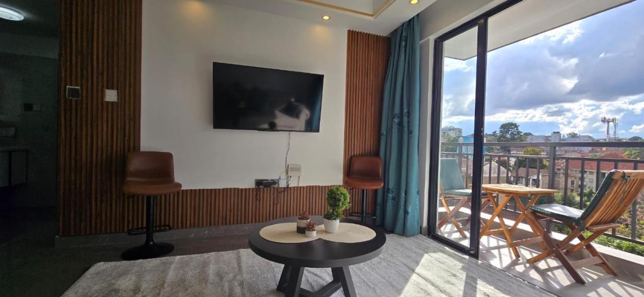 Oasis Kile- Modern 1-br, King Bed, Gym, Coffee Hse Apartment *