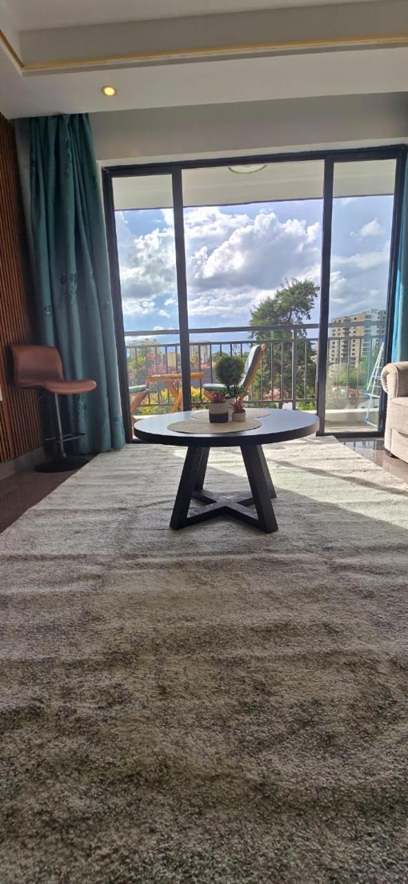 Oasis Kile- Modern 1-br, King Bed, Gym, Coffee Hse Apartment *