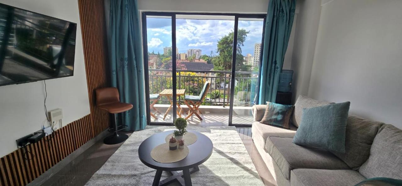 Apartment Oasis Kile- Modern 1-br, King Bed, Gym, Coffee Hse Nairobi