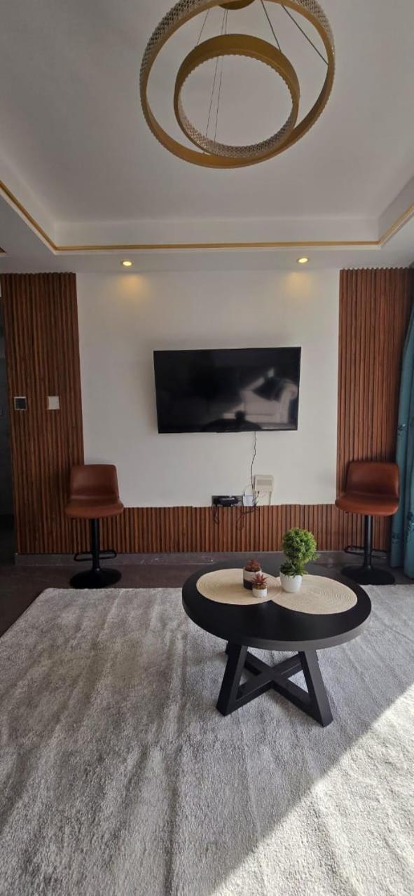 Oasis Kile- Modern 1-br, King Bed, Gym, Coffee Hse Nairobi