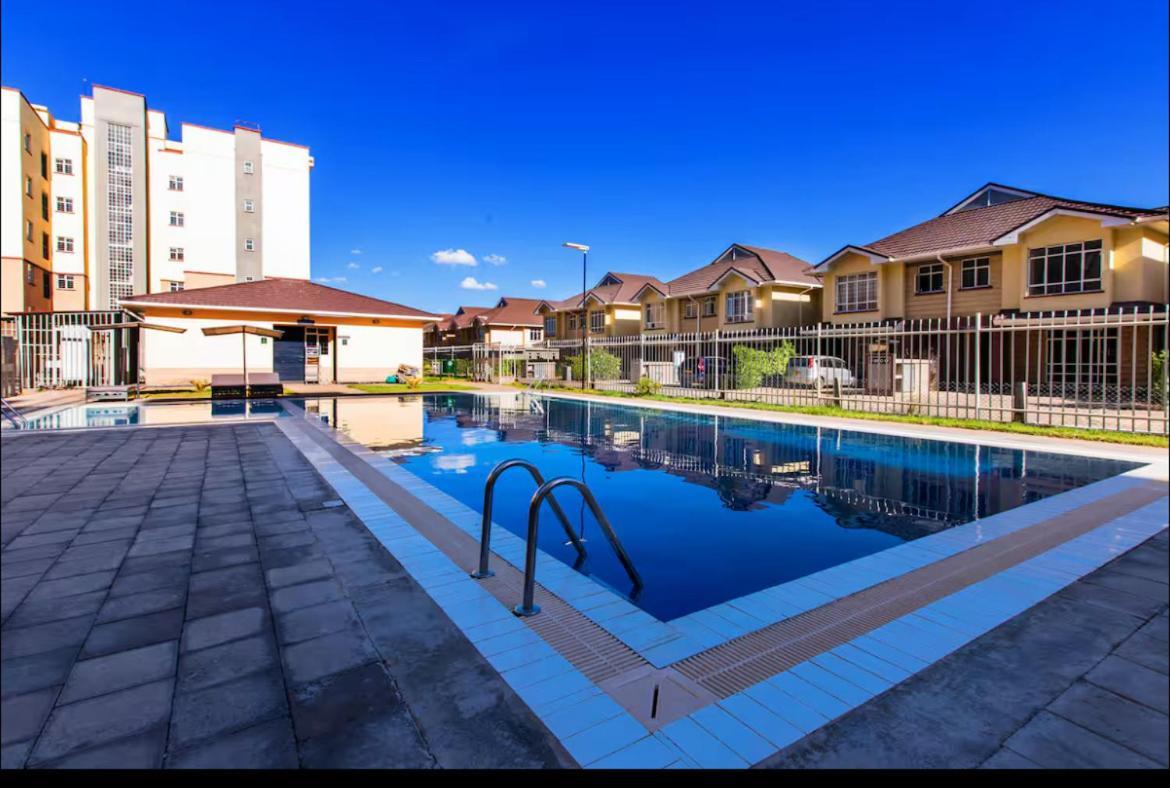 Crystal Sky * Nairobi