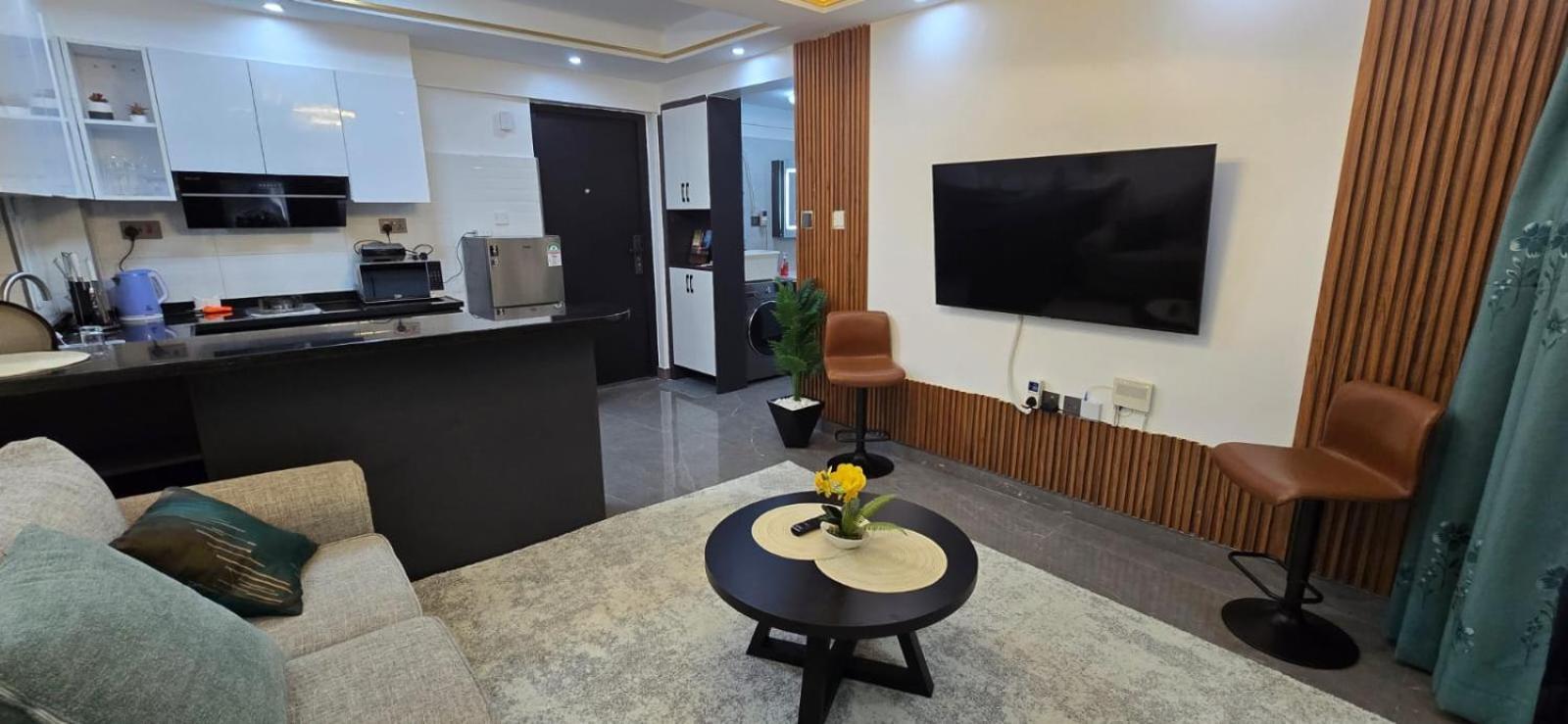 Oasis Kile- Modern 1-br, King Bed, Gym, Coffee Hse * Nairobi